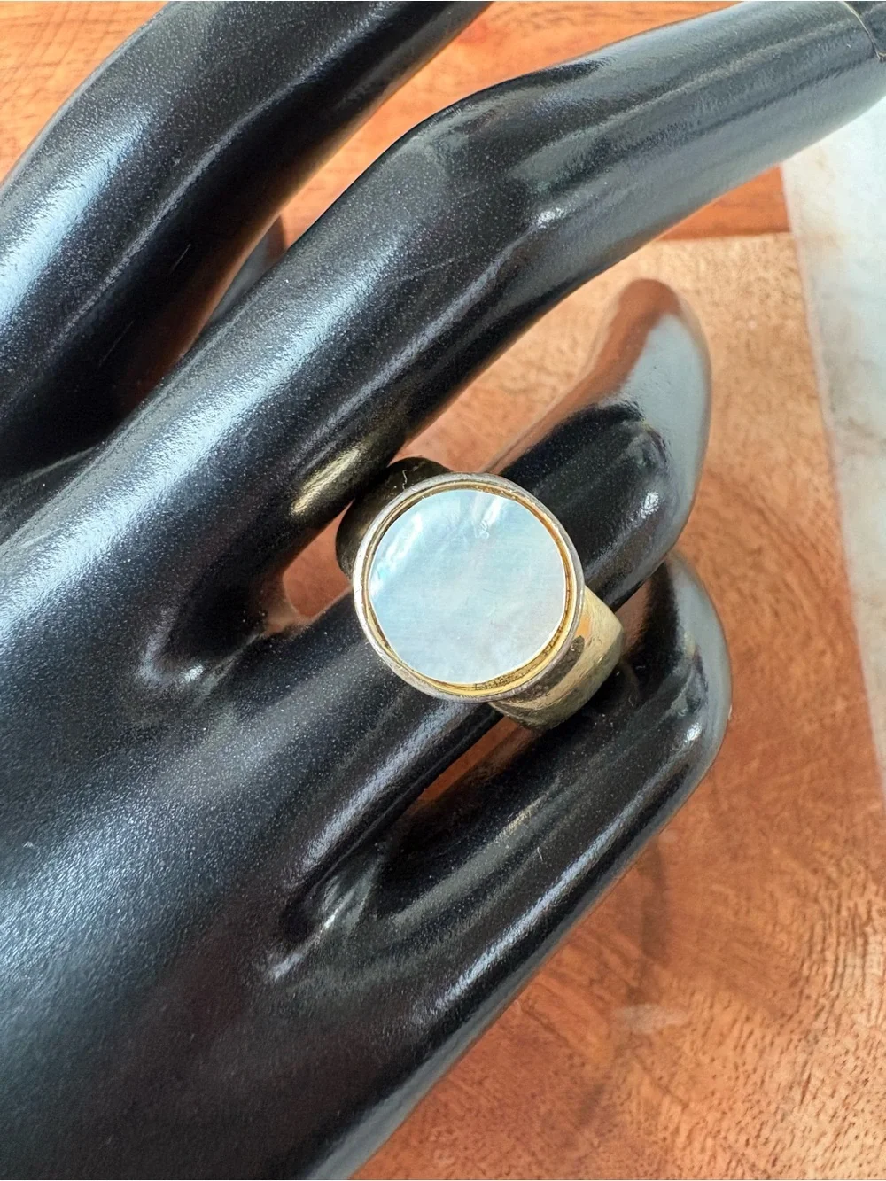 Vintage Gold-Tone Mother of Pearl Round Statement Ring - Size 7.75